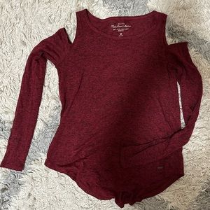 Hollister, super soft off-the-shoulder long sleeve (maroon)